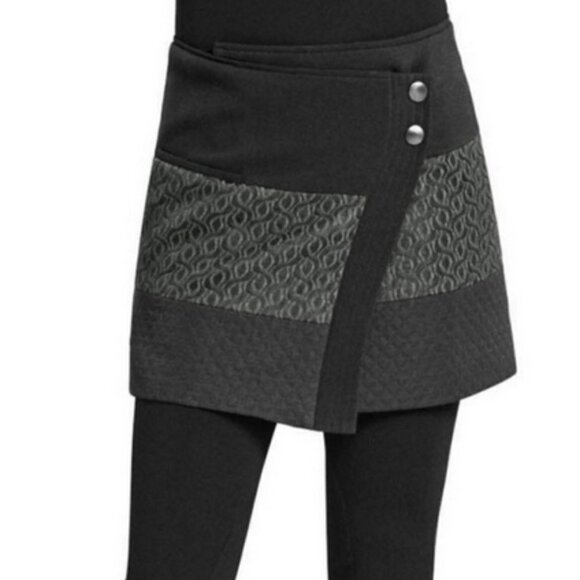 Cabi Swathe Asymmetrical Wrap Skirt Black Textured Pint Double Button sz Sm - Picture 1 of 12